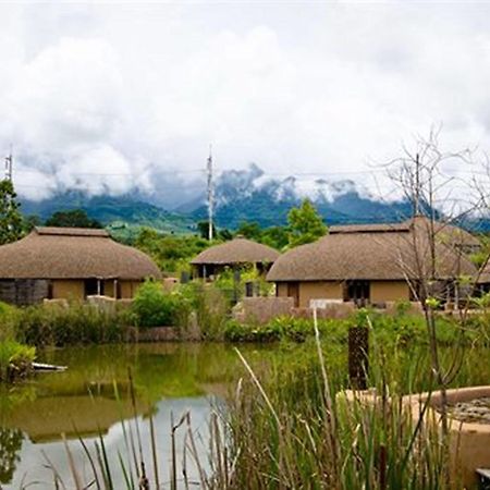 Montis Resort Pai Esterno foto